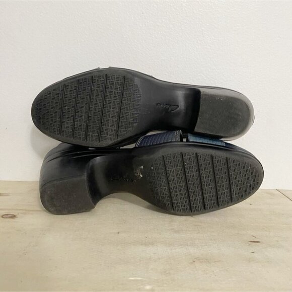 Clarks Collection Size 7 Comfort Shoe Heels Navy Blue Strap Closed Toe - Picture 7 of 10